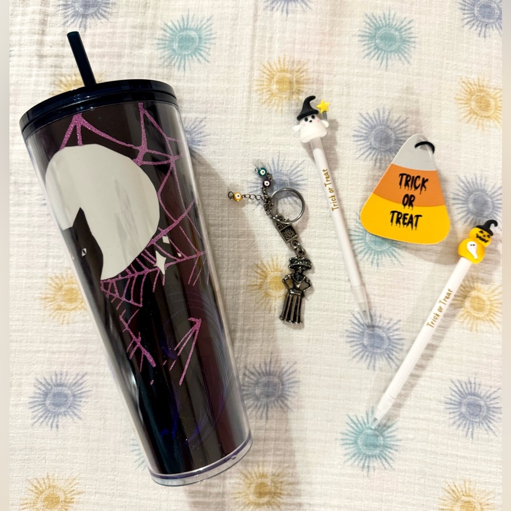 Starbucks 2021 Halloween Glow in the Dark Black Cat Tumbler 24oz 🐈‍⬛🎃